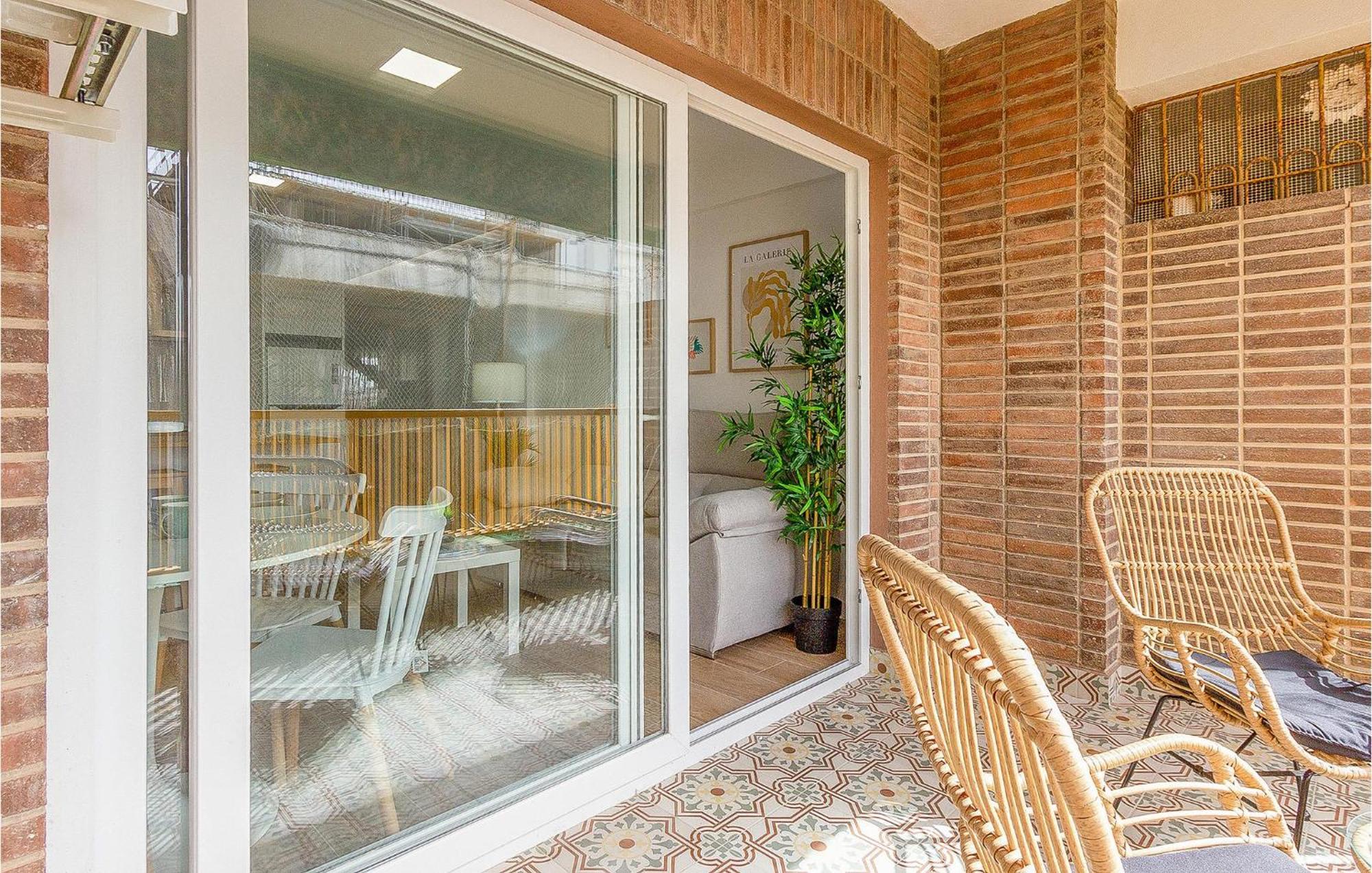 Lovely Apartment In Santa Pola With Kitchen Exterior foto