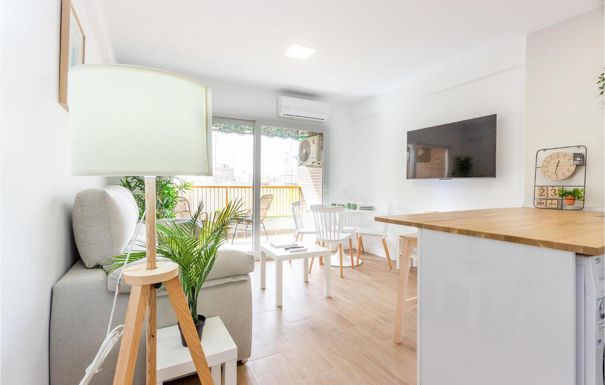 Lovely Apartment In Santa Pola With Kitchen Exterior foto